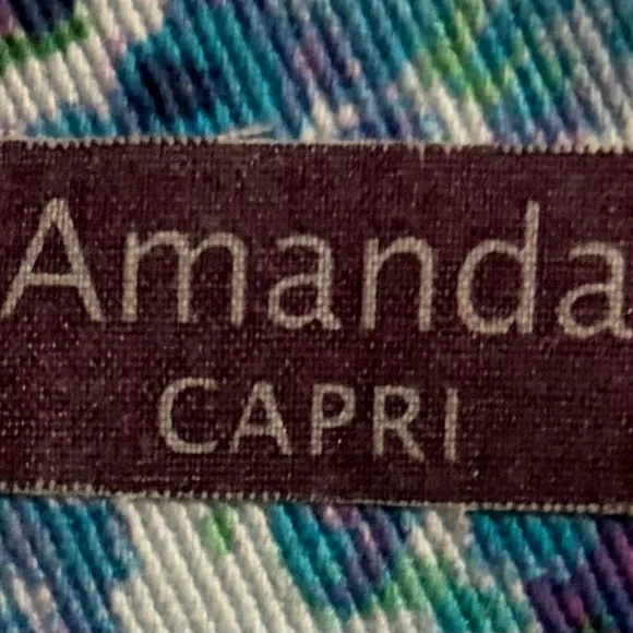 Gloria Vanderbilt Amanda Capris - Size 16W - Picture 6 of 6